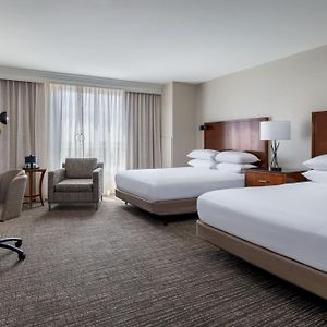 Kamer met een Queen Size Bed